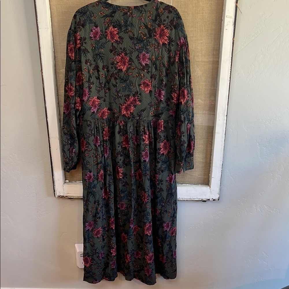 Dress- Floral Green and Pink Boutique Dress - Picture 6 of 6